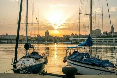 Apartamento Lujo Frente Al Mar Centro De Малага Екстериор снимка